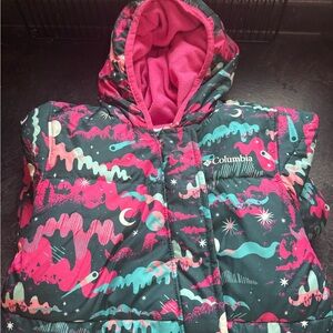 Columbia Snowsuit size 6-12 months